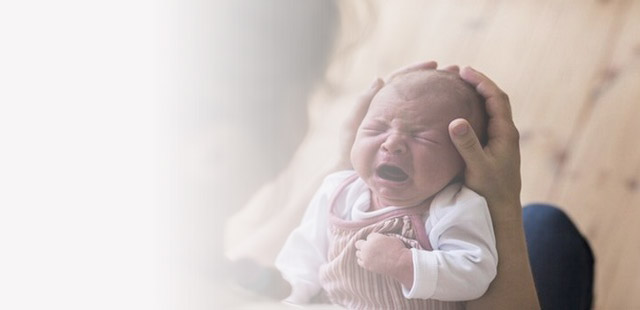 Як реагувати на плач новонародженого?
